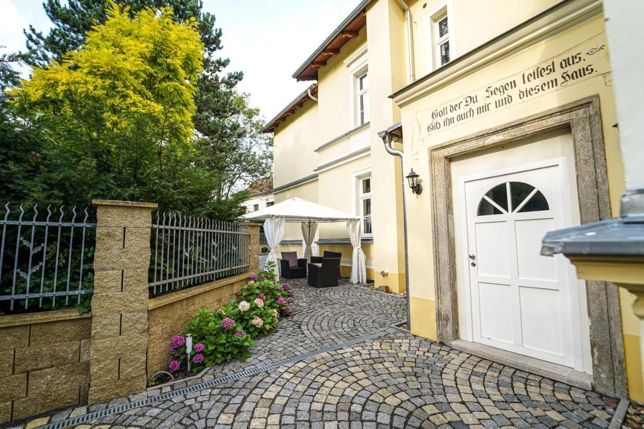 Spa Apartments Theresia Dubí Exterior foto